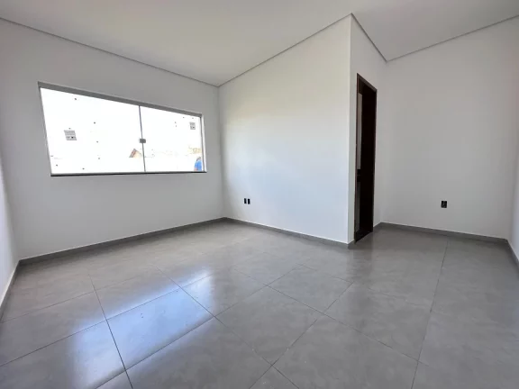 Imagem Casa à venda em Igarapé, bairro Pousada Del Rey.