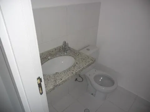Imagem VENDA DE SALA COMERCIAL NO EDIFÍCIO OFFICE PREMIUM, EM INDAIATUBA/SP, 40m² com toilette e 02 vagas de garagem, em edifício conceituado. CONSULTE-NOS.