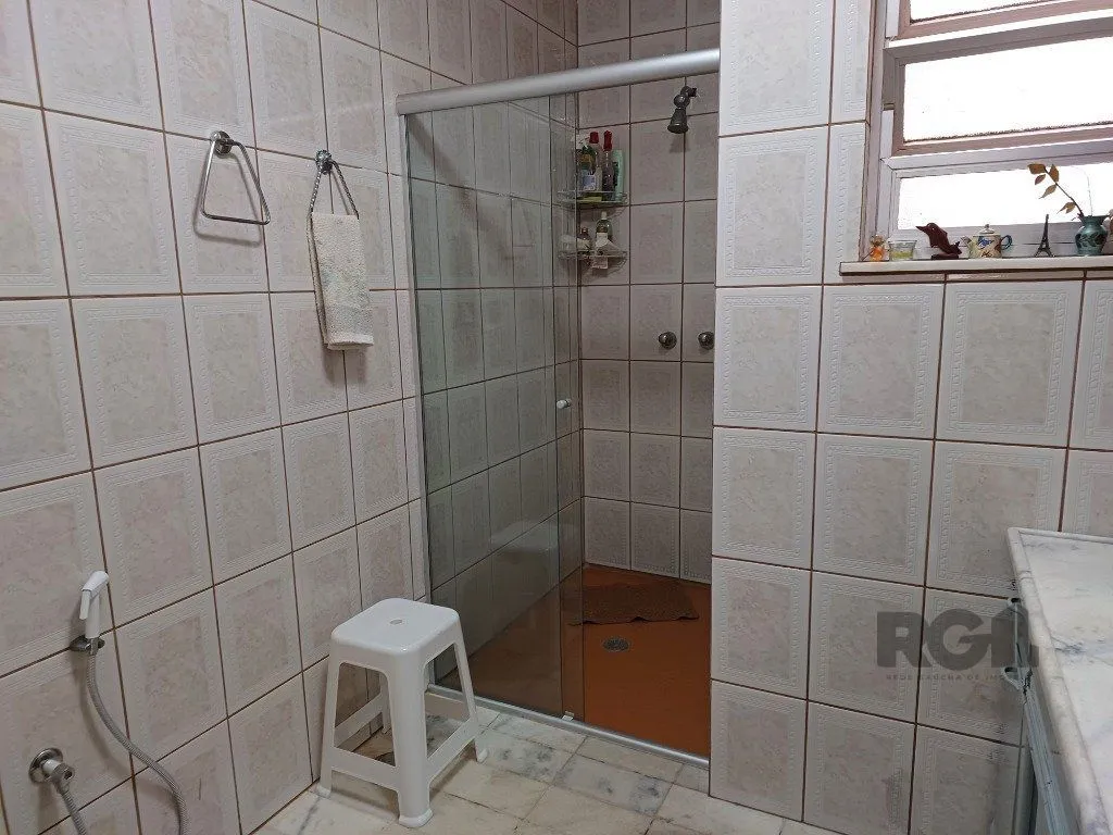 Imagem Casa averbada, ampla e ensolarada!