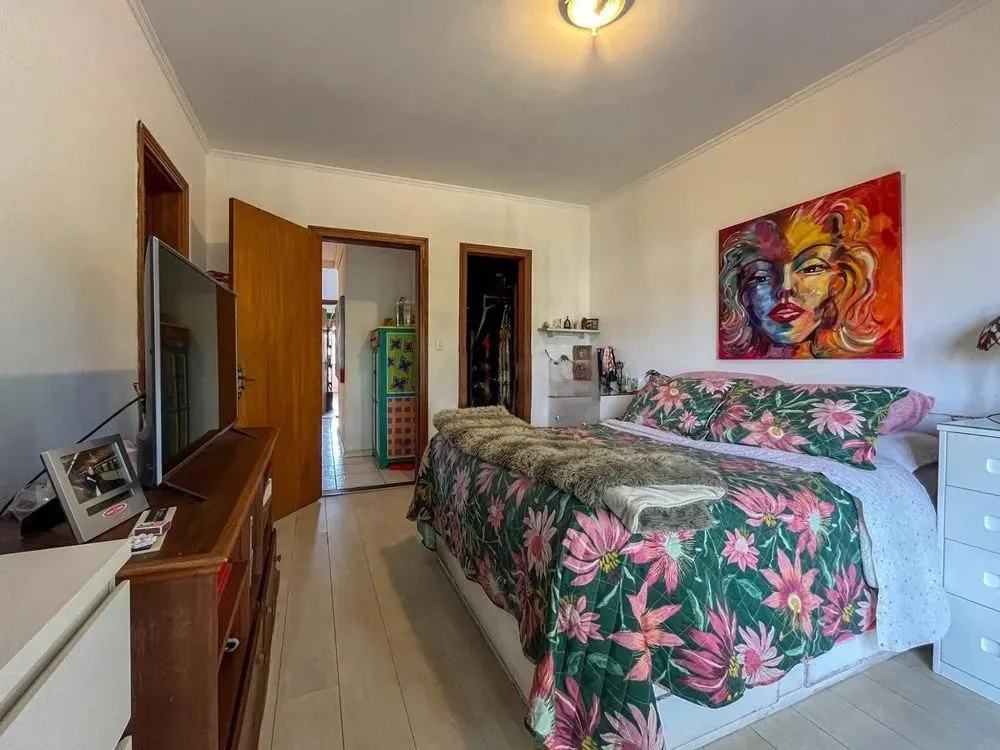 Imagem Casa para Venda - 176m², 3 dormitórios, sendo 1 suites, 4 vagas - Jardim Isabel