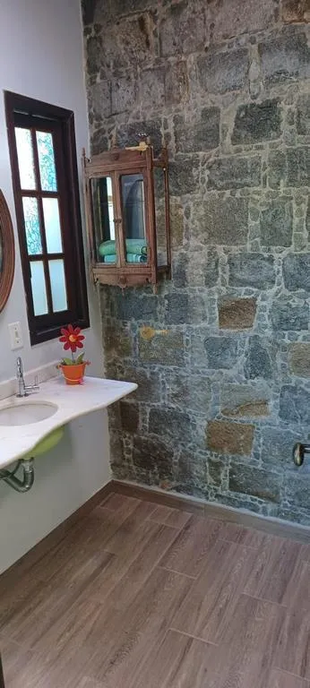 Imagem Casa em Condomínio para Venda em Guapimirim / RJ no bairro Limoeiro