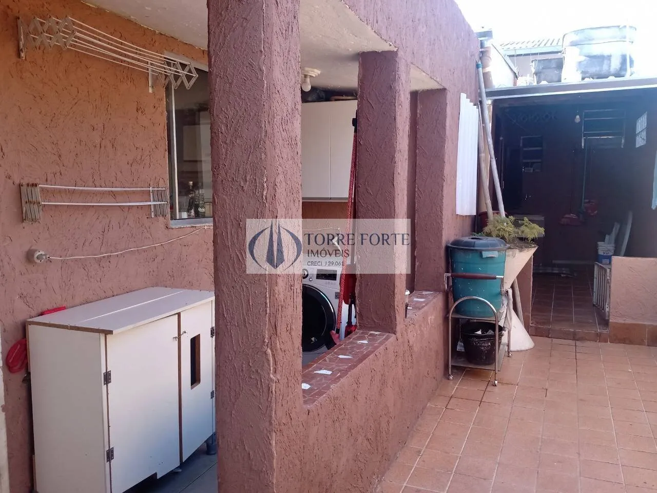 Imagem Casa com 4 dormitórios 3 banheiros na Vila Ema