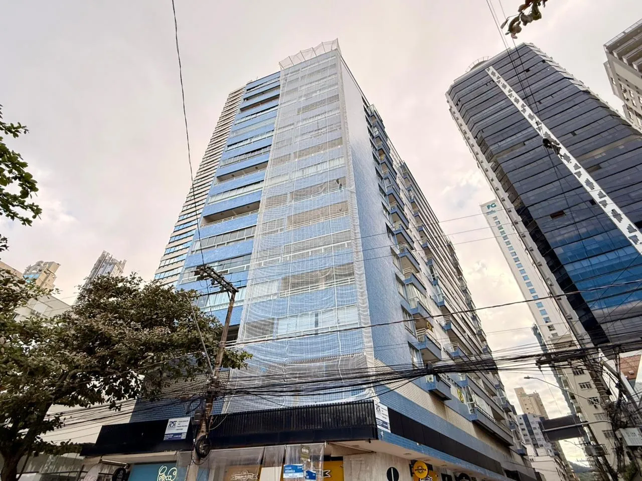 Foto do imóvel Apartamento com vista para o mar à venda com 120m2 por R$ 2.300.000,00