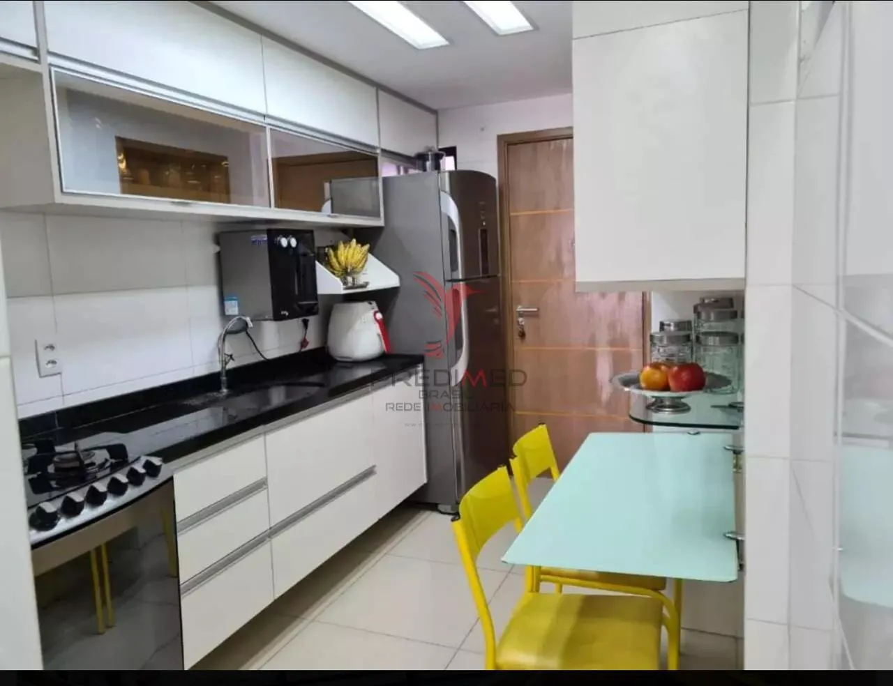 Imagem Lindo apartamento mobilado para locação em Brisamar