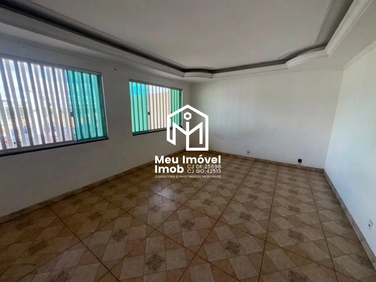 Imagem Casa 4 Quartos 2 Suítes 4 Vagas 340m² Taguatinga Norte/DF