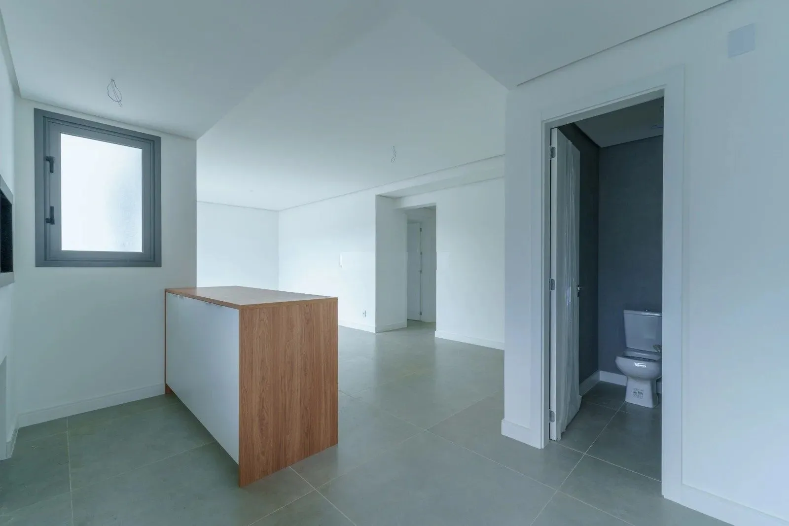 Imagem MÁFFER IMÓVEIS ALUGA - APARTAMENTO NOVO 2 DORMITÓRIOS COM SUÍTE E 2 VAGAS Rua João Beiruti - Bairro Chácara das Pedras | Porto Alegre/RS
