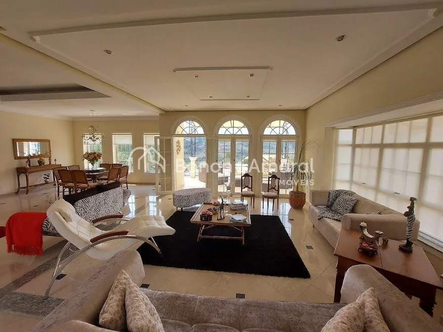 Imagem "Exclusiva Casa de Luxo à Venda em Condomínio Fechado - Valinhos, SP"