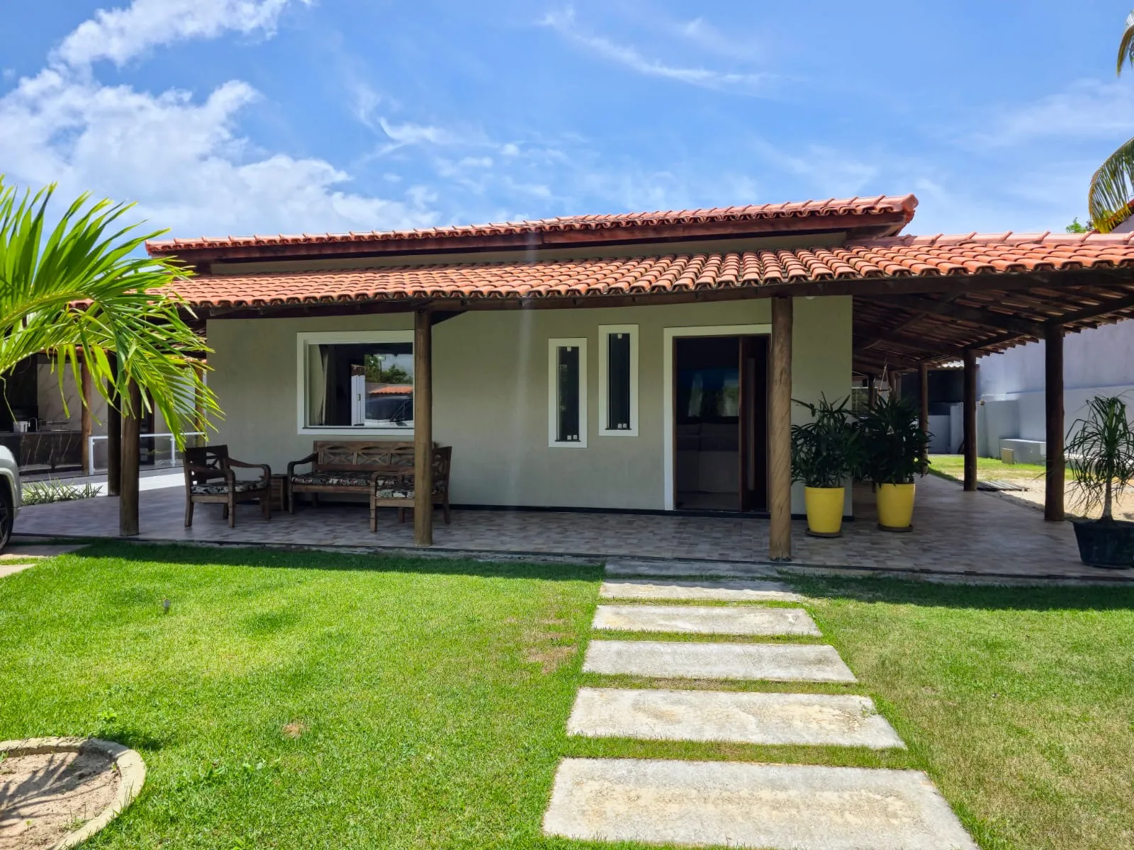 Imagem Casa de Condomínio com 4 Quartos à Venda, 250 m² em Guarajuba (Monte Gordo) - Camaçari