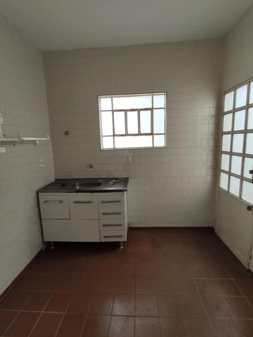 Imagem Casa à venda 2 Quartos, 1 Vaga, 250M², Centro, Taubaté - SP