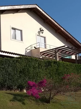 Imagem Chácara em Piracaia - 204m², 3 Dormitórios, em Condomínio