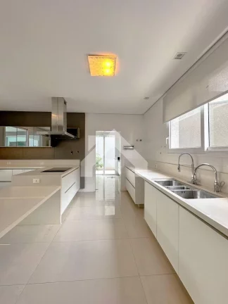 Imagem Casa de Condomínio em Alphaville - Santana de Parnaíba, SP