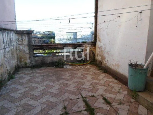 Imagem Prédio residencial e comercial, no bairro Navegantes em Porto Alegre