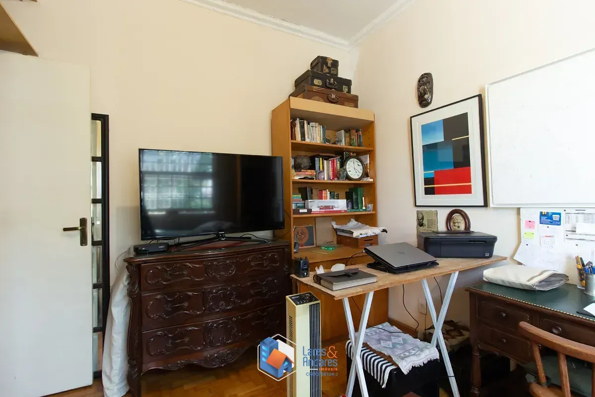 Imagem Casa para venda em Planalto Paulista com 3 quartos, sendo 2 suítes, 283m²