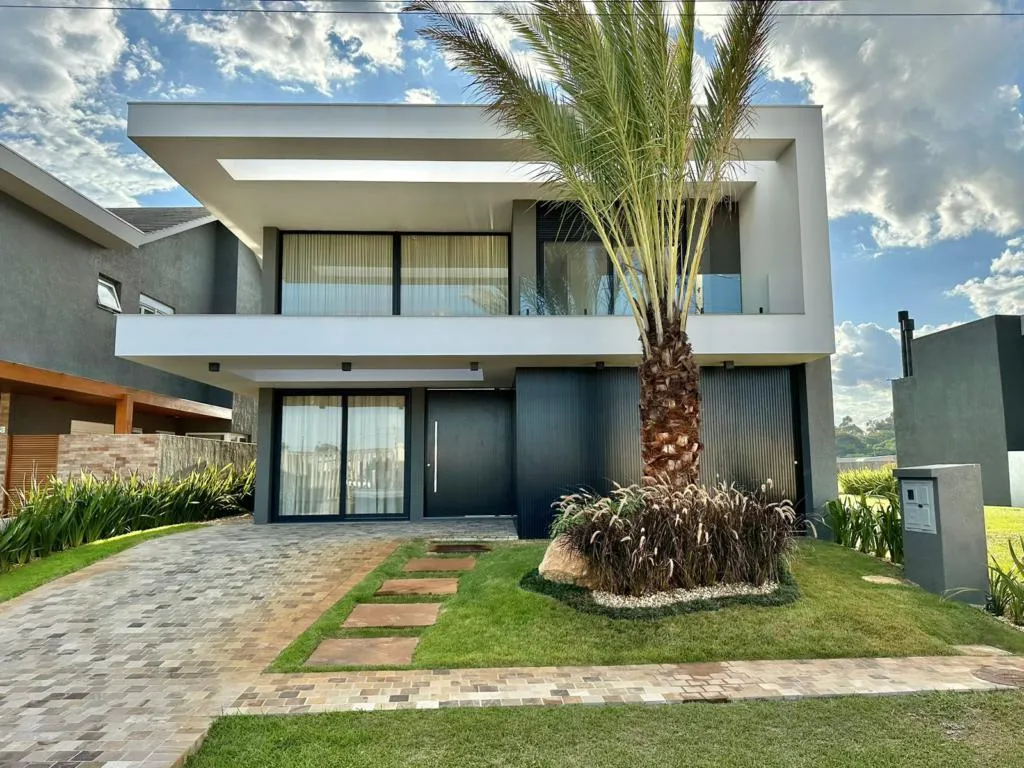 Imagem Casa em Condominio 4 Dormitórios - Bairro --