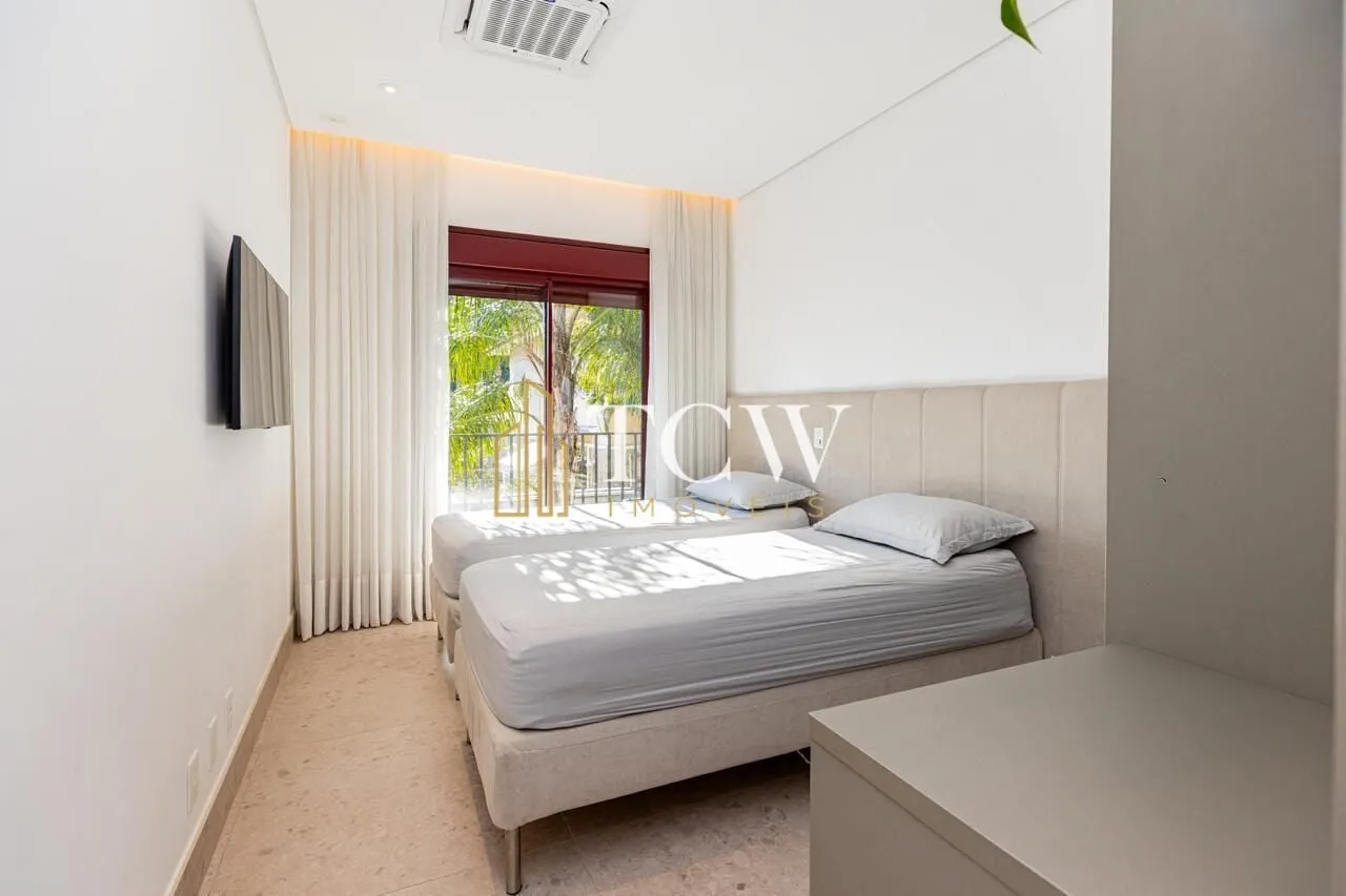 Foto do imóvel: Casa em Condomínio de Alto Padrão à Venda no Campo Belo | 3 Dorms, 2 Suítes | 536 m² | 4 Vagas | São Paulo/SP em Jardim Petrópolis