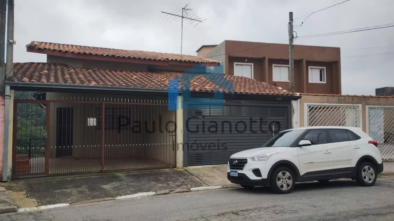 Foto do imóvel Sobrado à Venda na Granja Carolina em Cotia / SP em Rua São Paulo das Missões