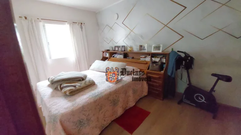 Imagem Casa com 3 dormitórios à venda, 202 m² por R$ 1.150.000,00 - Alvinópolis - Atibaia/SP