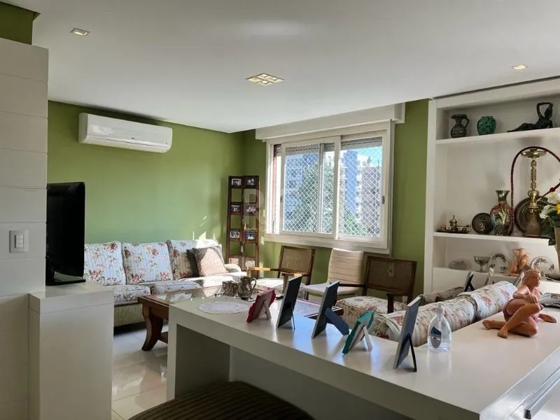 Imagem excelente apto na carlos gomes, jto anita.... Apartamento para Venda - 125m², 3 dormitórios, sendo 1 suites, 2 vagas - Auxiliadora