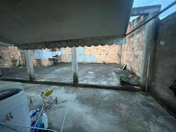 Imagem Ótima Oportunidade: Casa Espaçosa com 4 quartos no bairro Nova Suíça