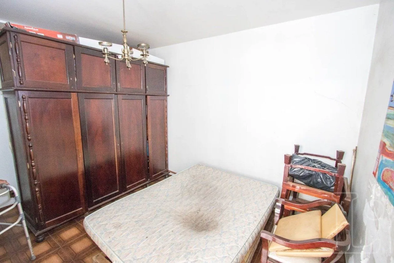 Imagem Casa com entradas independentes em Teresópolis: oportunidade para investimento e moradia