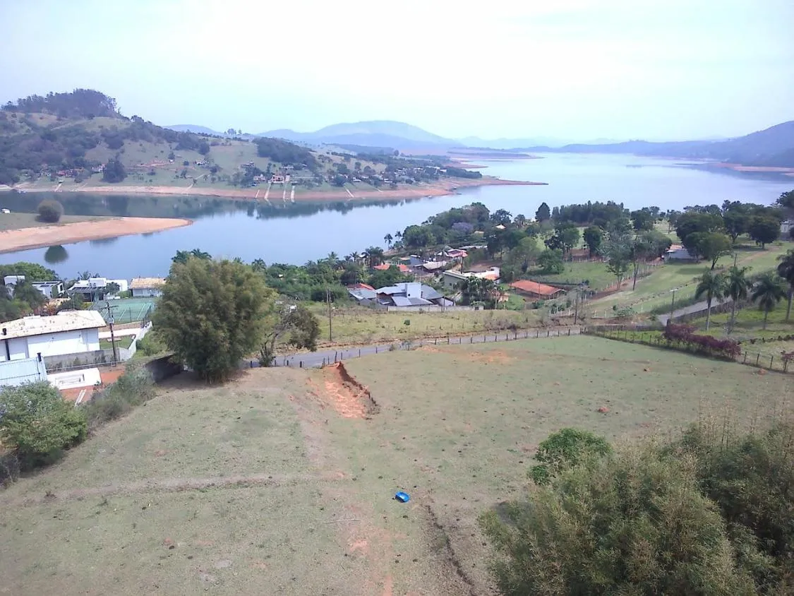 Imagem Terreno Pé na Água ? Exclusividade, Natureza e Conforto!
