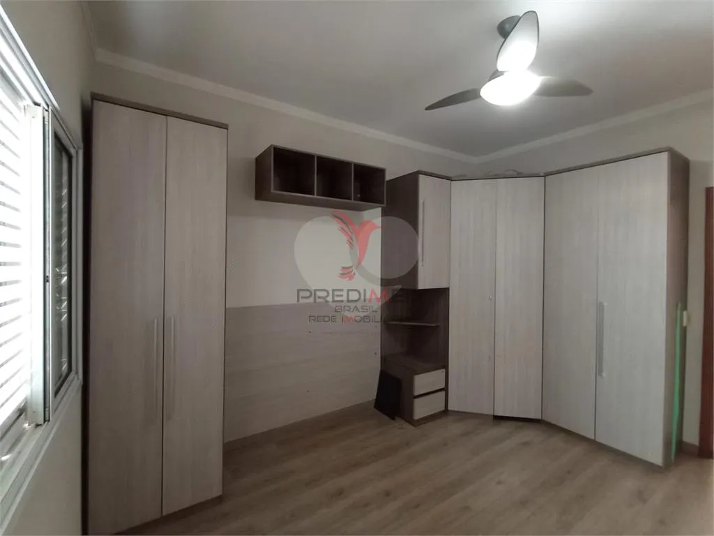 Imagem Casa de 4 quartos, 249m² no bairro Vila Antonieta I, em Lençóis Paulista