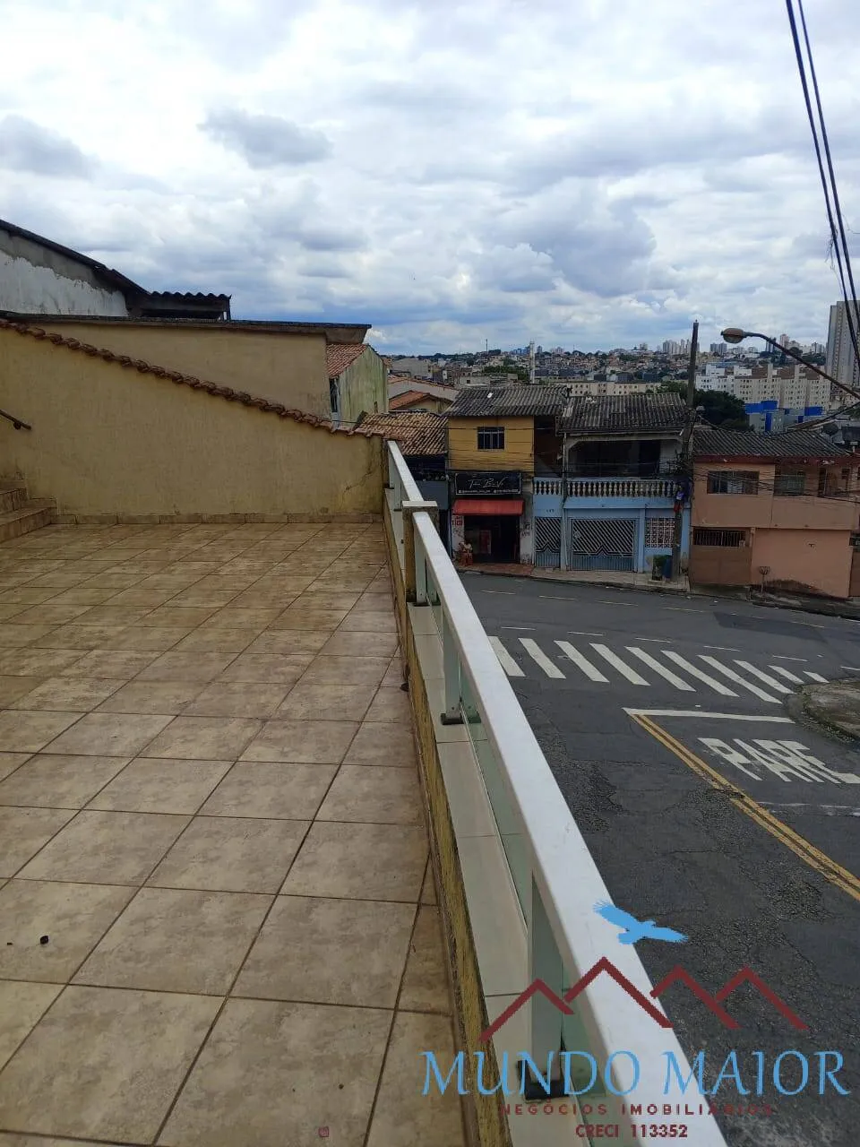 Imagem Casa assobradada com piscina e salao comercaial /Aceita permuta - 290m2!!!