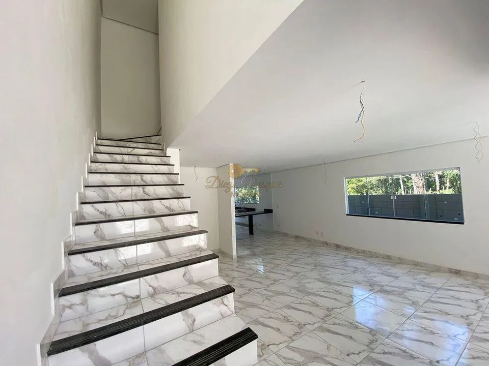 Imagem Casa para Venda em Teresópolis / RJ no bairro Granja Guarani