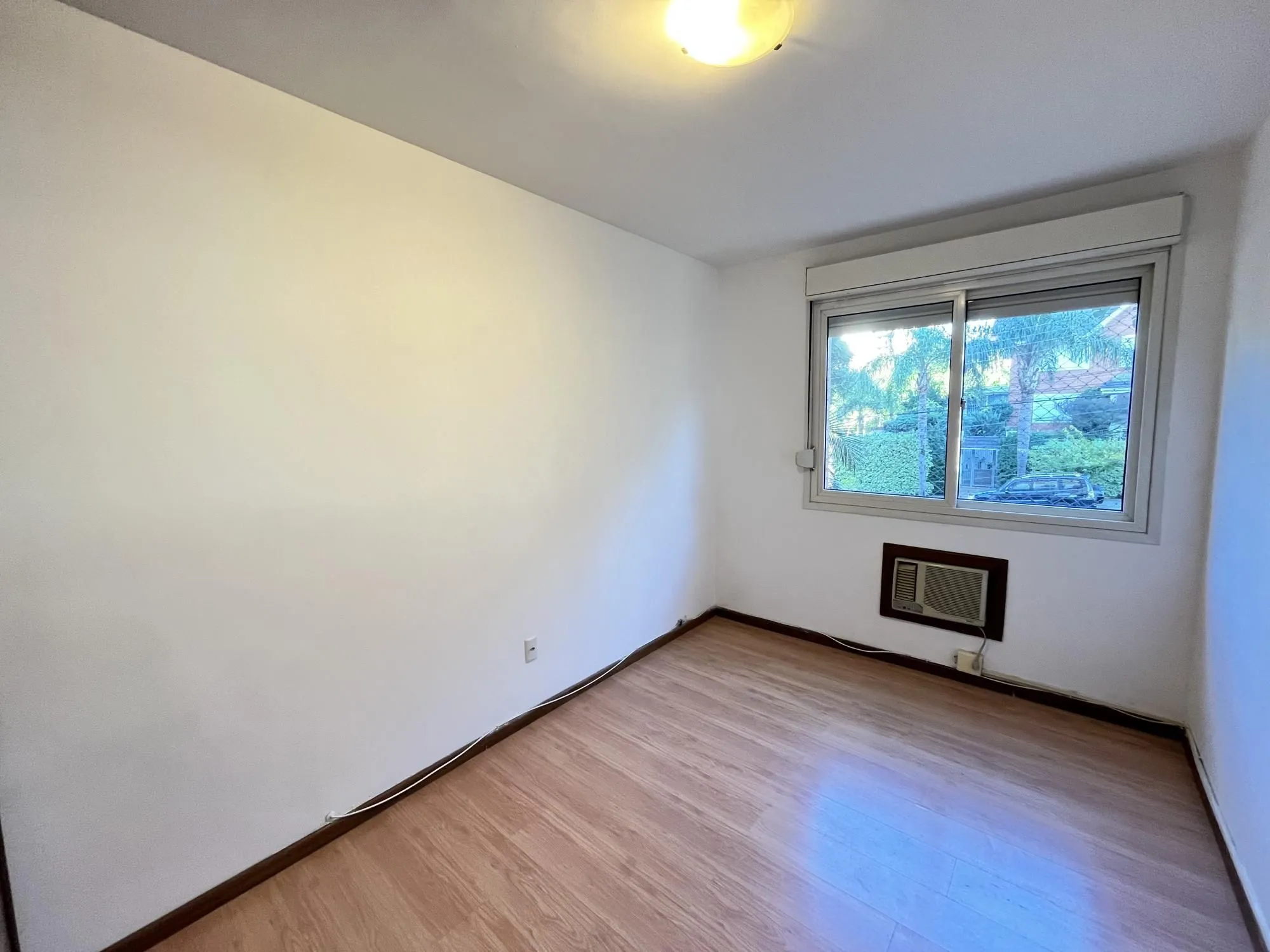 Imagem Apartamento de 3 quartos e 1 vaga de garagem no bairro Chácara da Pedras em POA