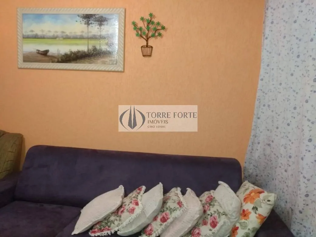 Imagem Casa Assobradada com 4 dormitórios, 1 suíte, 2 vagas de garagem, Demarchi