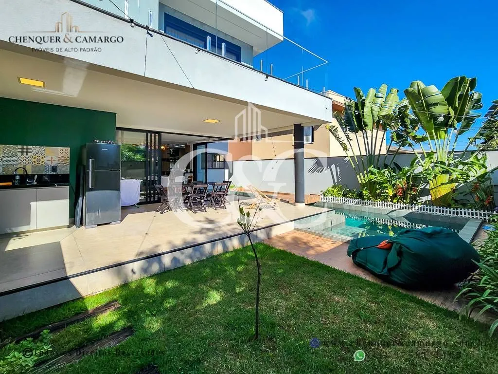 Imagem Casa à venda no Village das Flores Jundiaí, nova, mobiliada, 3 suítes e piscina