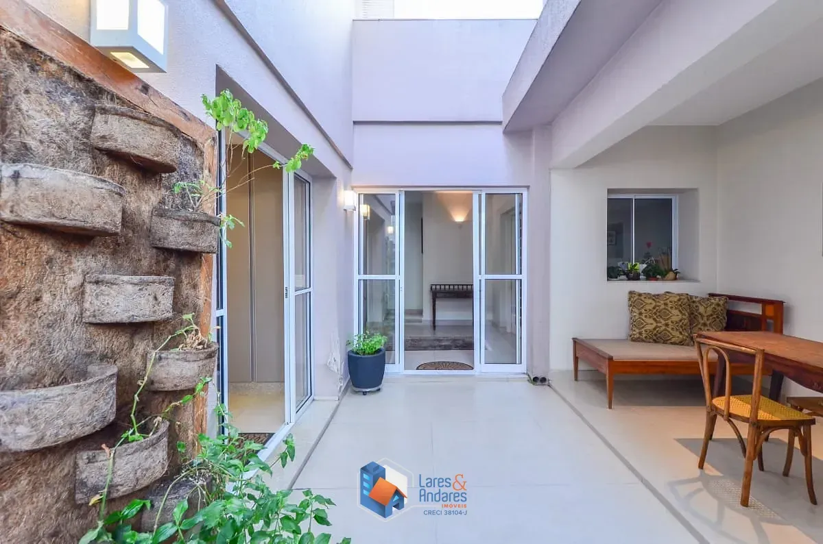 Imagem Casa para venda em Brooklin com 3 quartos, sendo 1 suíte, 200m²
