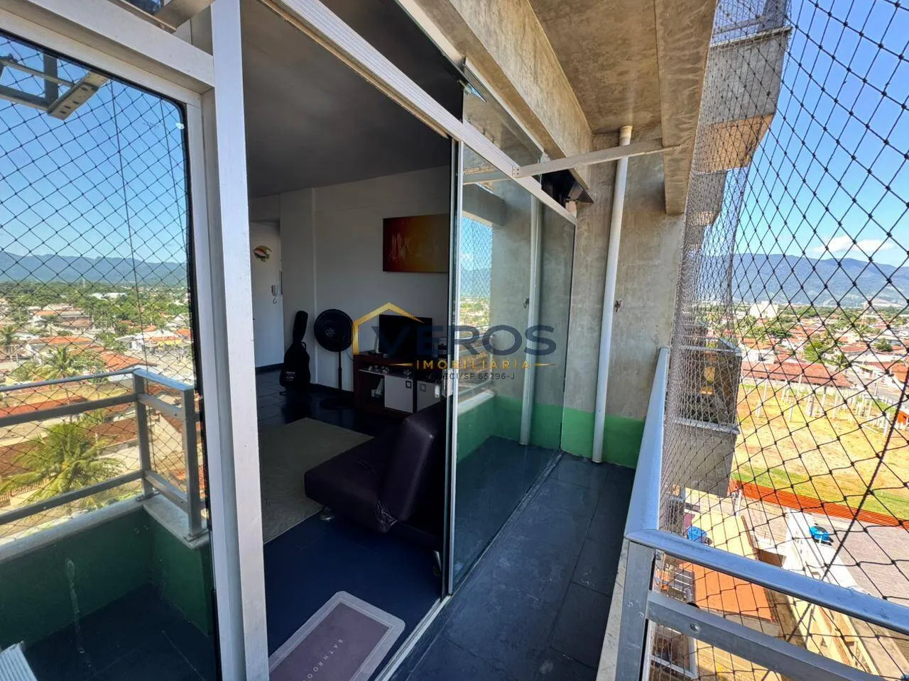 Imagem Apartamento na avenida da praia de 1 dormitório no Porto Novo