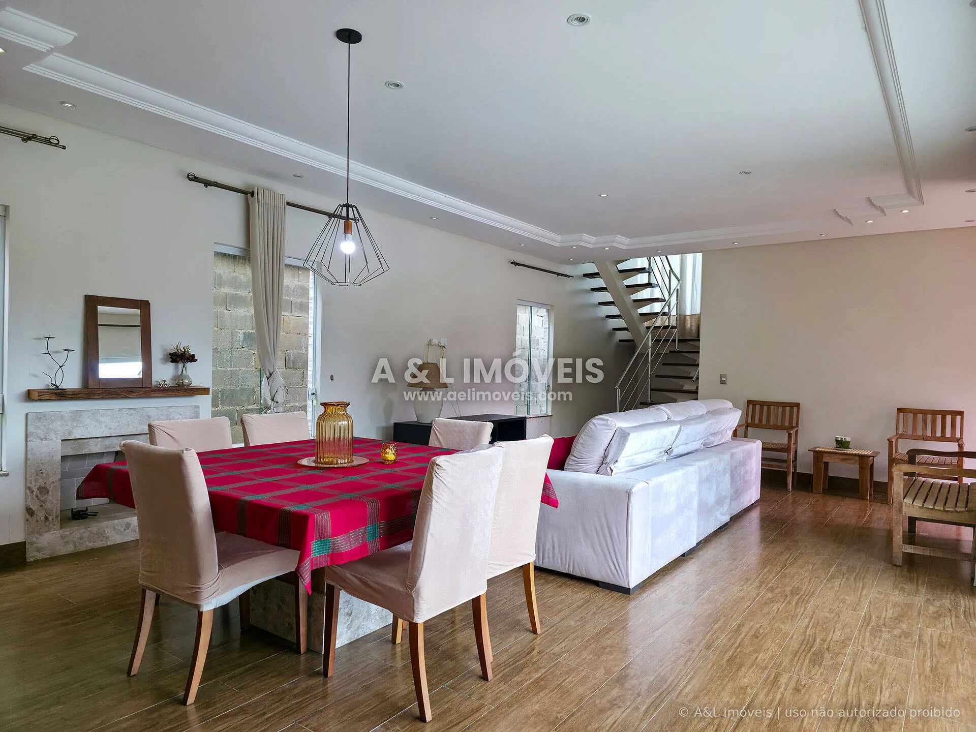 Imagem Casa em Tremembé | 313 m², 4 Suítes, Piscina e Área Gourmet