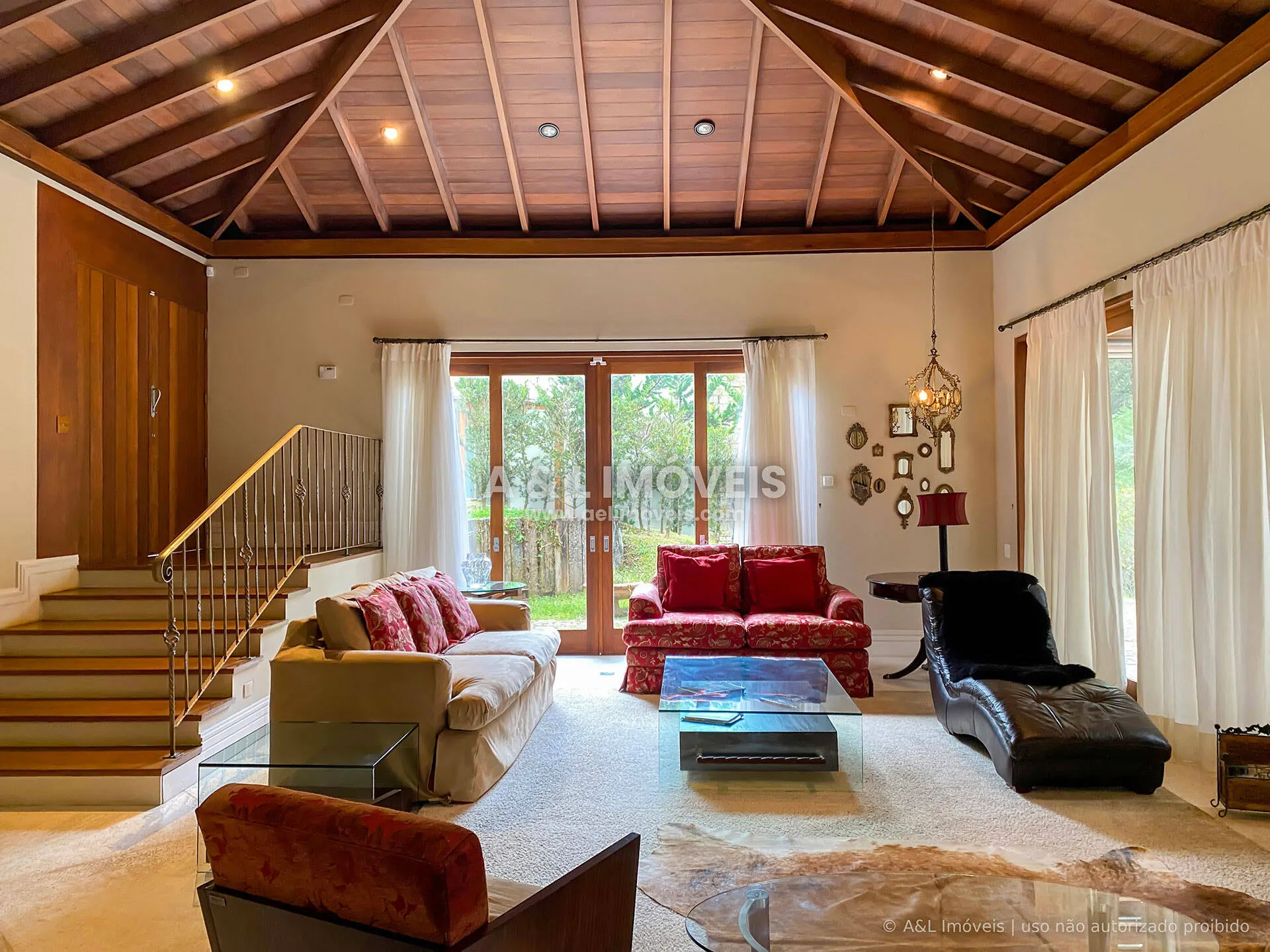 Imagem Casa Campos do Jordão | Condomínio Fechado 6 Casas | 3 Suítes | Calefação