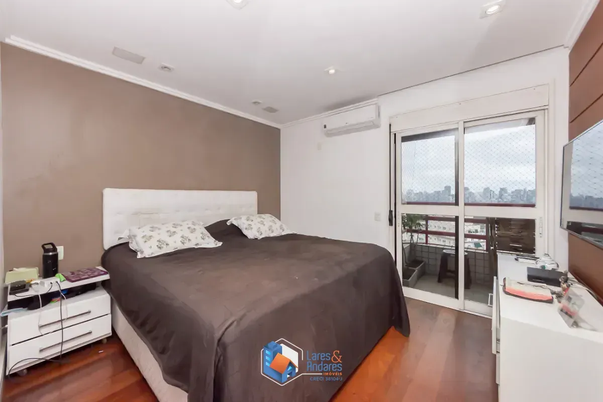 Imagem Duplex para venda em Itaim Bibi com 4 quartos, sendo 4 suítes, 190m²