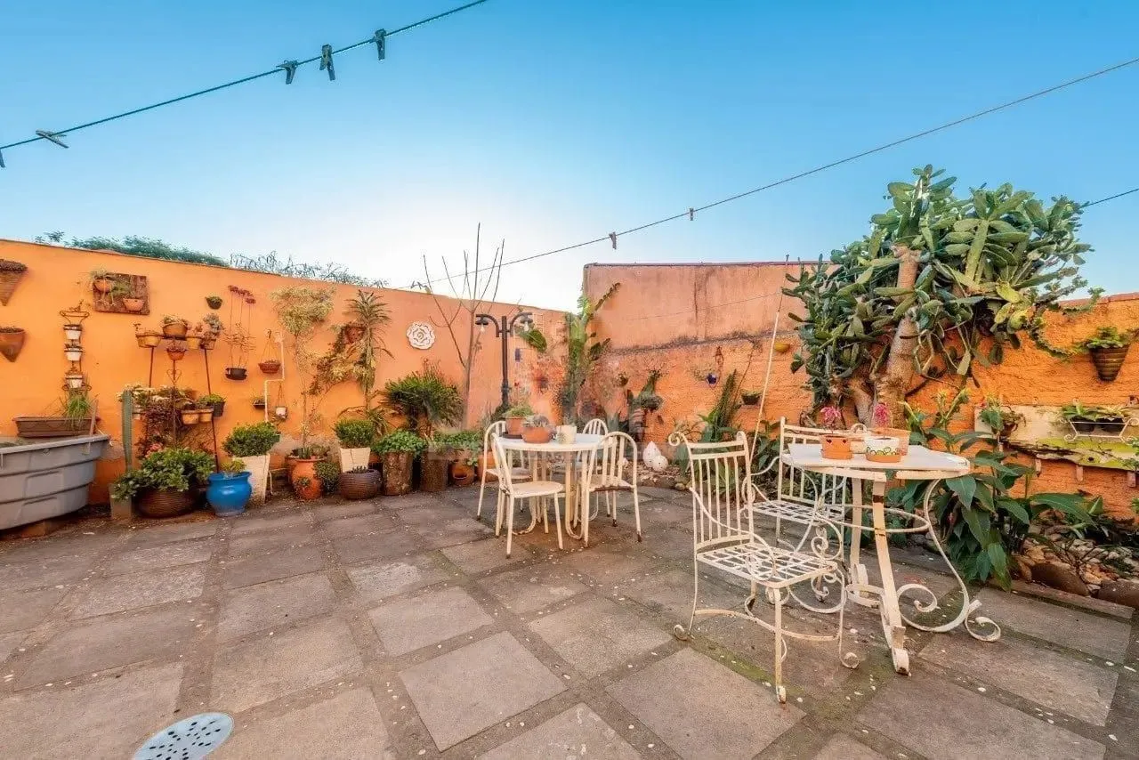 Imagem Casa de 3 dormitórios com 206m² à venda no Bairro Santa Tereza.