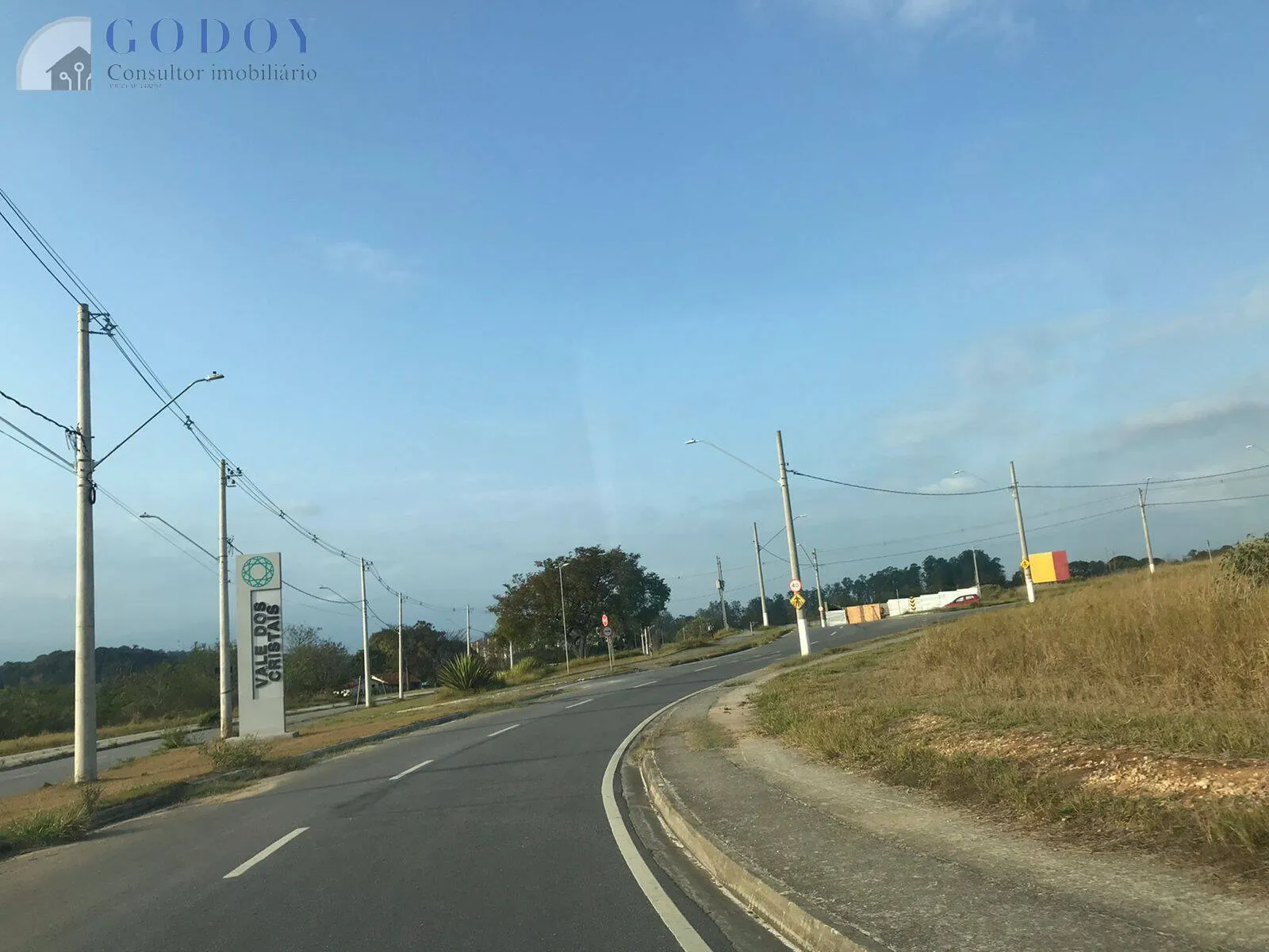 Foto do imóvel Terreno Residencial/Comercial à Venda - Vale dos Cristais