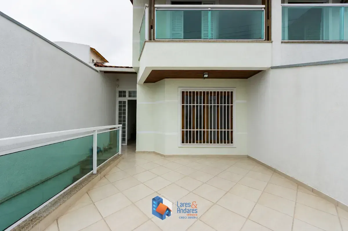 Imagem Sobrado para venda em Vila Medeiros com 3 quartos, sendo 3 suítes, 168m²