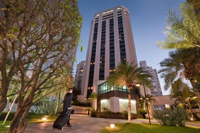 Imagem Flat disponível para locação no Ninety Hotel, com 33m², 1 dormitório e 1 vaga