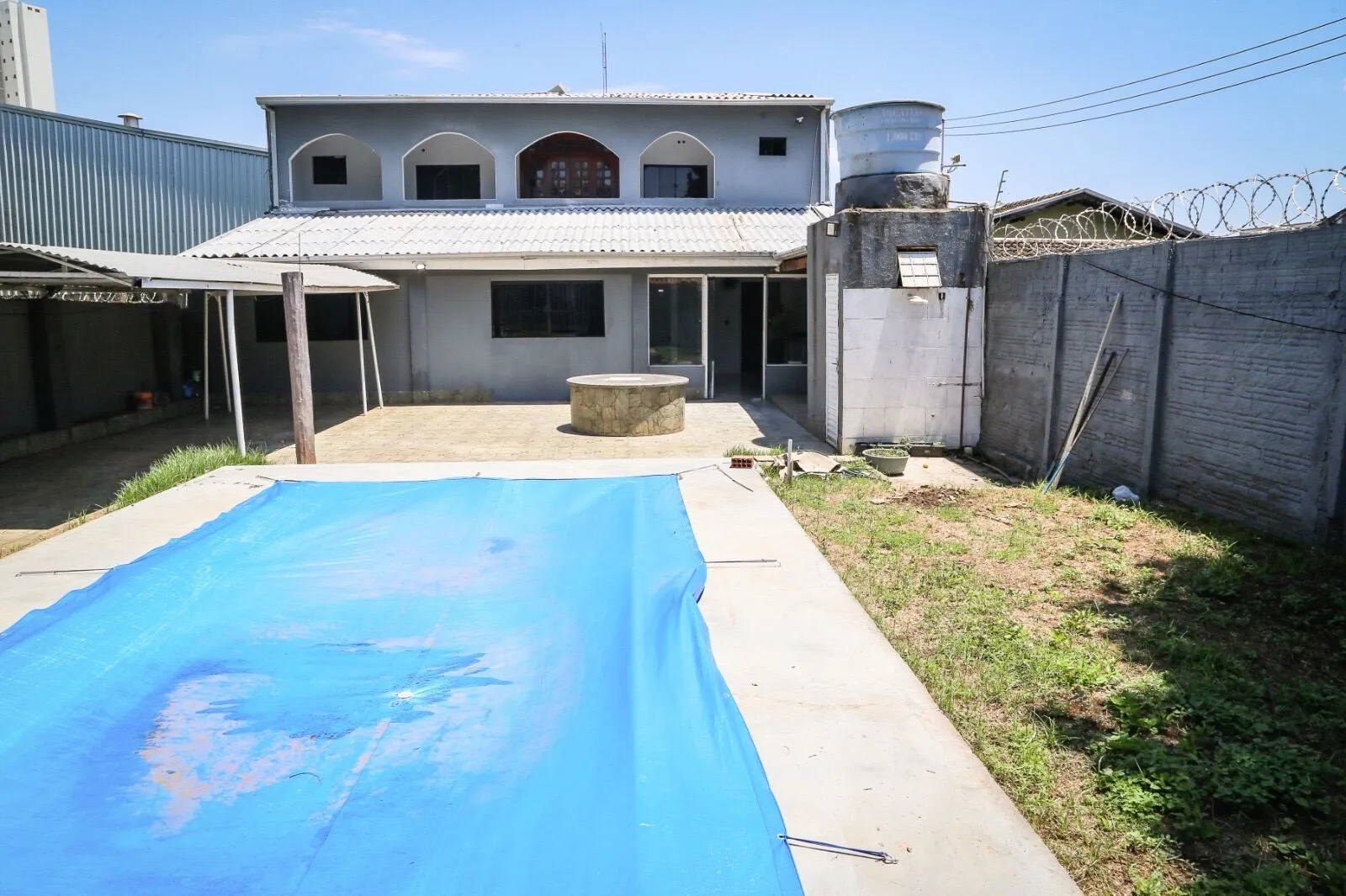 Imagem Sobrado, 3 suítes com piscina no Santa Marta | Venda ou Locação | Cuiabá-MT