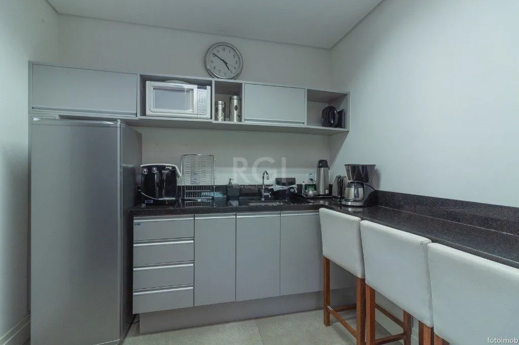 Imagem Conjunto/Sala para Venda - 106.57m², 0 dormitórios, 2 vagas - Petrópolis