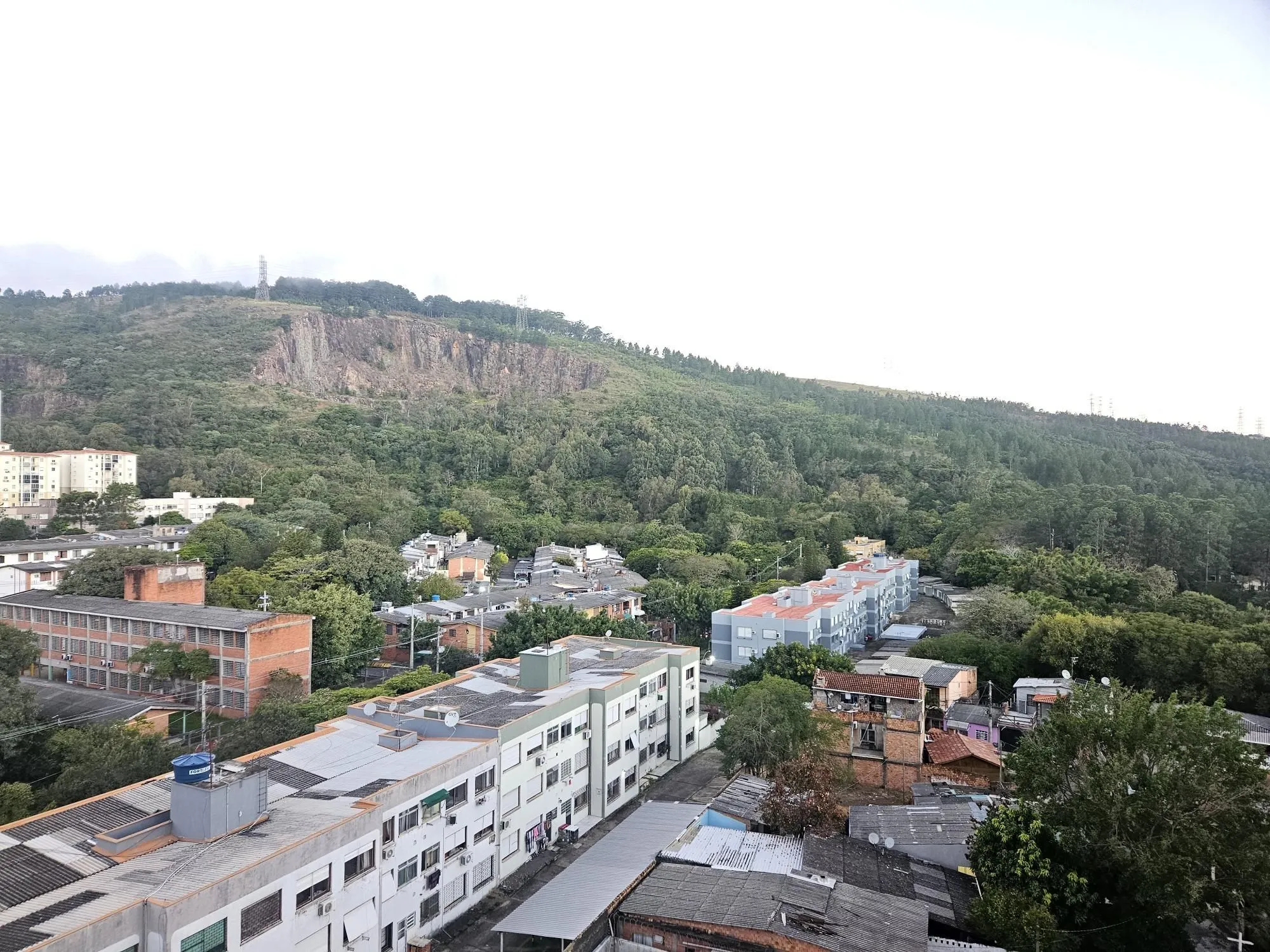 Imagem Lindissimo apartamento 2D, 1 vaga, sacada e churrasqueira, Morro Santana, Porto Alegre/RS