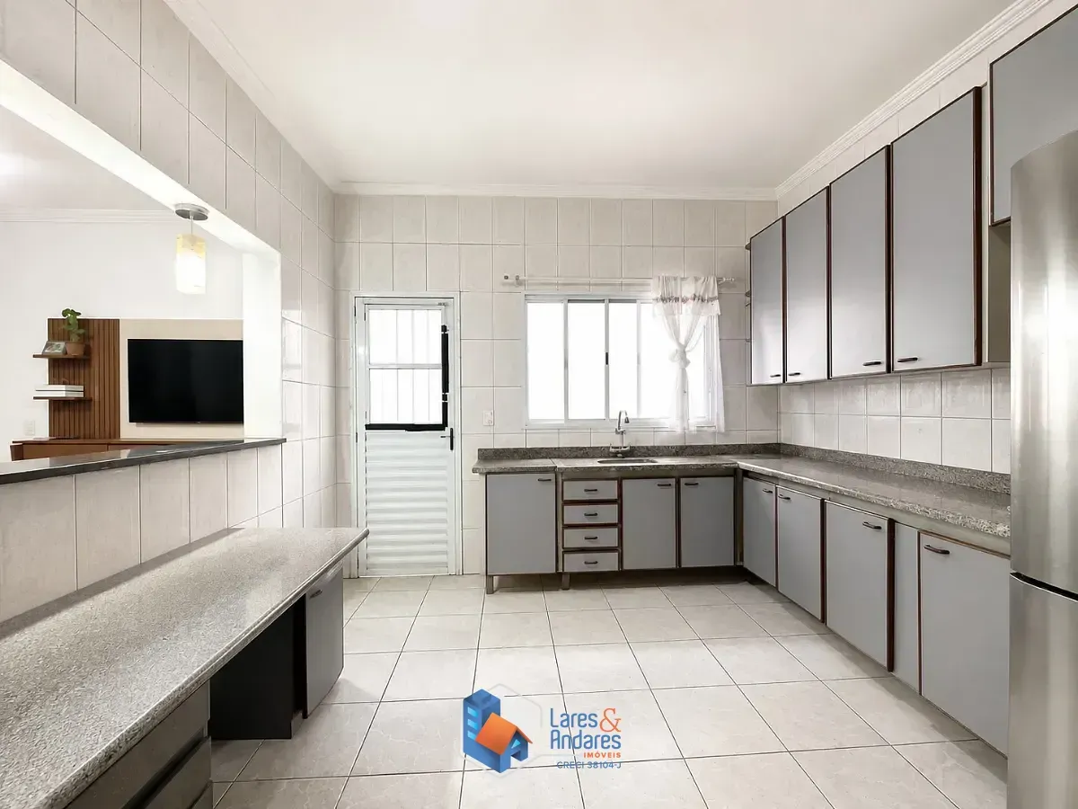 Imagem Casa para venda em Vila Miriam com 5 quartos, sendo 1 suíte, 126m²