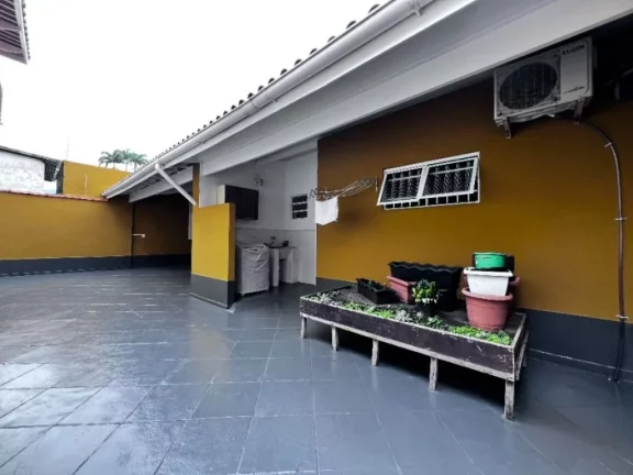 Imagem CASA COM 200 m² - BALNEARIO FLORIDA - PRAIA GRANDE SP