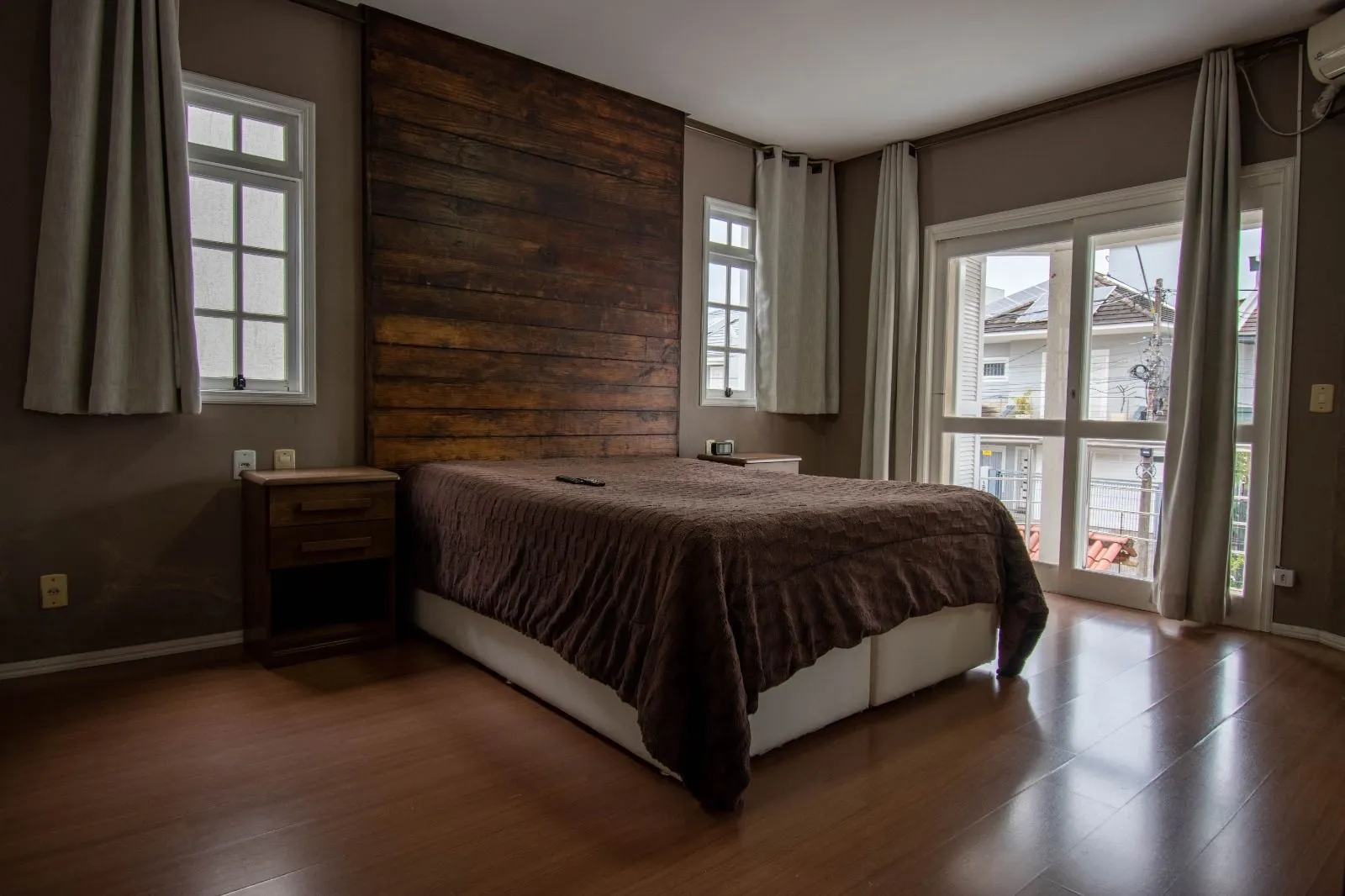 Imagem Casa sobrado no bairro Mont Serrat em Canoas