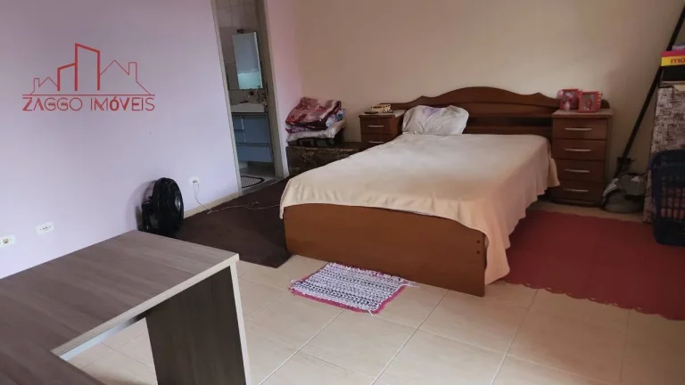Imagem Casa 220m² - 3 Dorm - 2 Suítes - 2 Vagas.