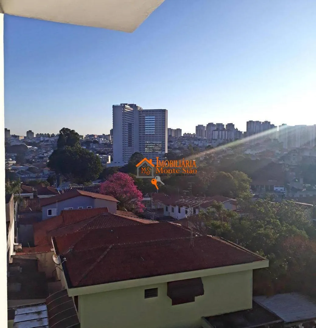 Imagem Sobrado com 4 dormitórios à venda, 260 m² por R$ 850.000,00 - Jardim Santa Clara - Guarulhos/SP