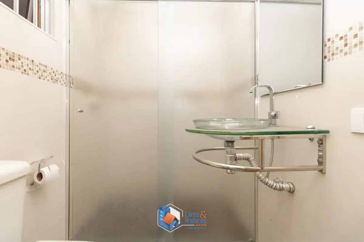 Imagem Casa para venda em Jardim das Rosas (Zona Norte) com 2 quartos, sendo 1 suíte, 240m²