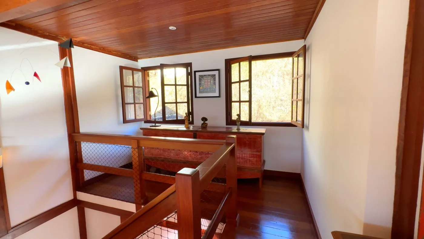 Imagem Casa em Condomínio para Venda em Petrópolis / RJ no bairro Cuiabá